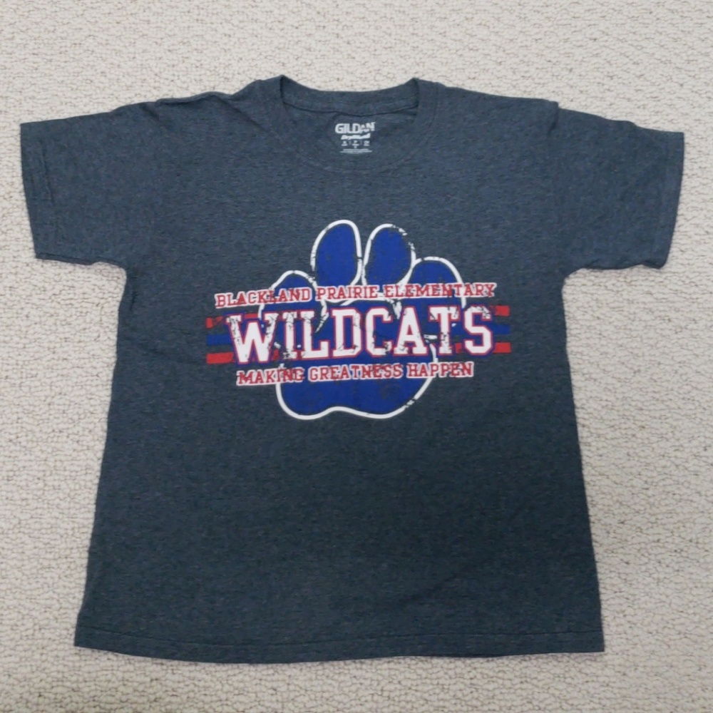 Blackland prairie Elementary Wildcats sz small tee